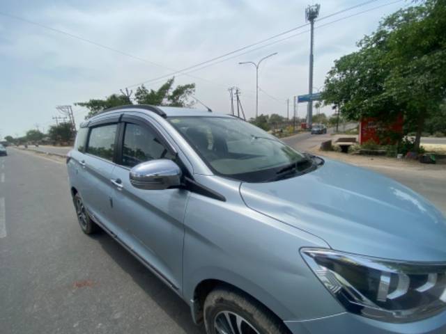 https://images10.gaadi.com/usedgaadi-sellcar/UsedCar/7a2674d3-c143-4373-b3f6-ae785a8a13af/4e549278-44ed-4fd9-8faa-239ce91228ff.jpeg?imwidth=6400