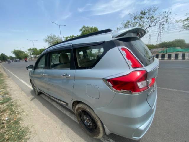 https://images10.gaadi.com/usedgaadi-sellcar/UsedCar/7a2674d3-c143-4373-b3f6-ae785a8a13af/b5150e9b-b958-4fd5-ba81-870976cf3407.jpeg?imwidth=6401