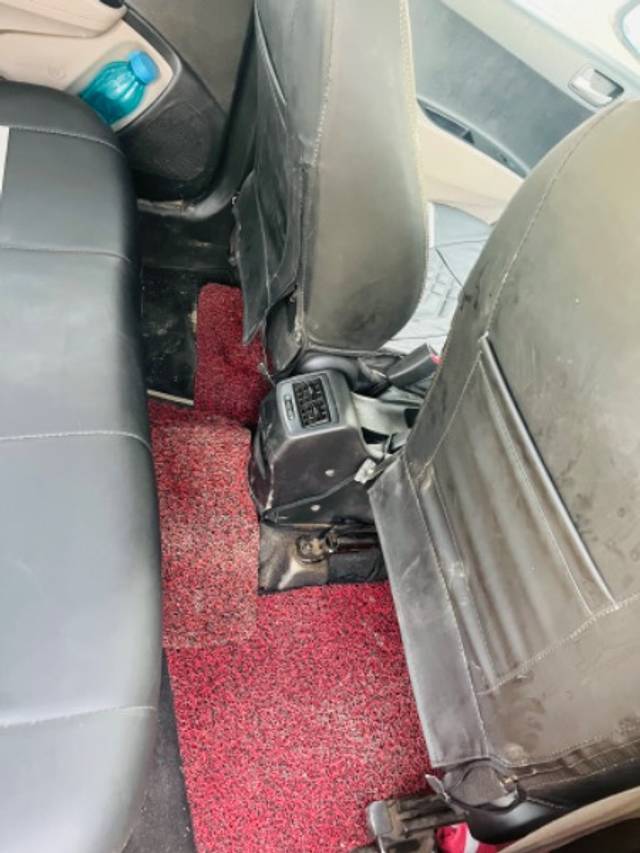 https://images10.gaadi.com/usedgaadi-sellcar/UsedCar/7a437de6-7b5b-46b2-9fb0-d3aa8d514f1a/2c1a3ad0-831d-4c75-b62f-4eecd7d59145.jpeg?imwidth=6401