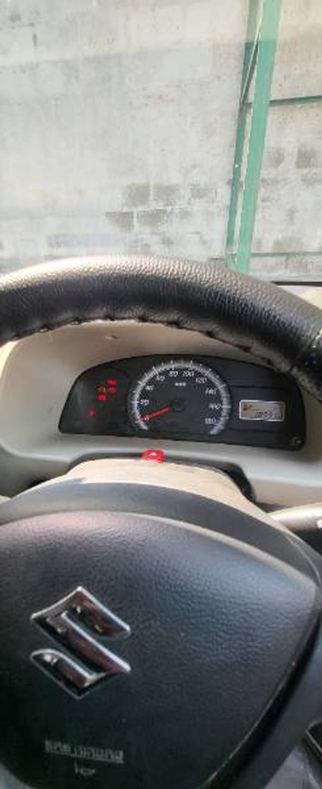 https://images10.gaadi.com/usedgaadi-sellcar/UsedCar/7a758ca0-d3a1-4fbc-8c91-61c2db691c2d/25aa20aa-2fd5-472b-8256-86b0ea9db240.jpg?imwidth=6402