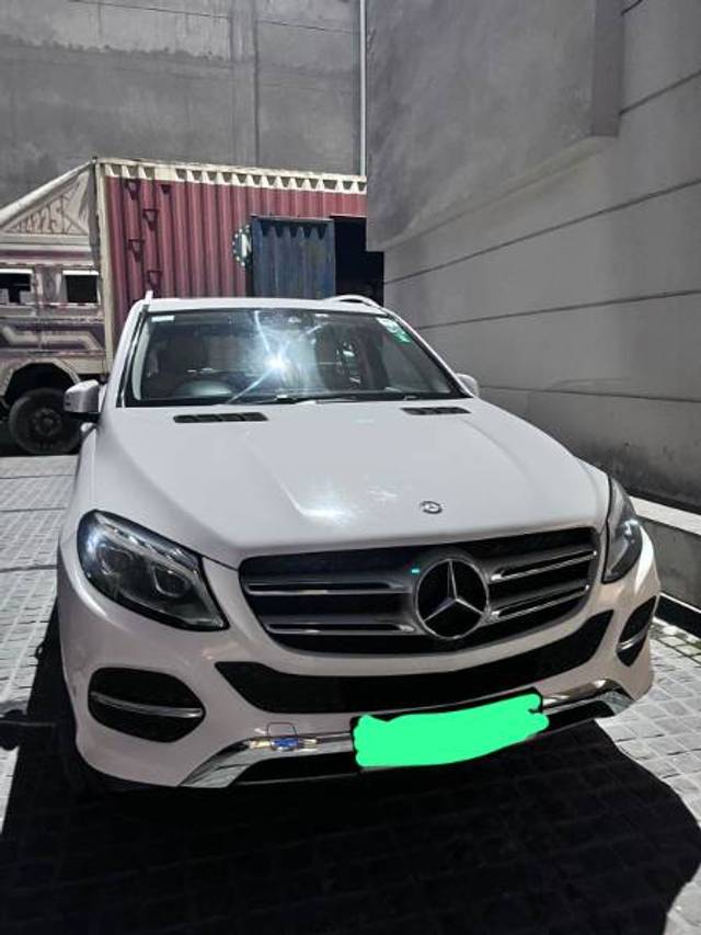 https://images10.gaadi.com/usedgaadi-sellcar/UsedCar/7ab9988a-4ab7-40d1-9e60-b7c1dab29dd6/90627028-94b0-4962-883f-f26bd956f019.jpg?imwidth=6400
