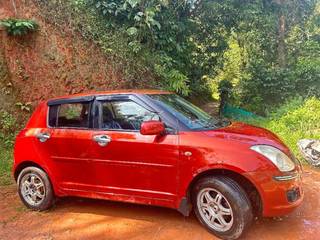 Maruti Swift 2004-2010 Maruti Swift 1.3 VXi