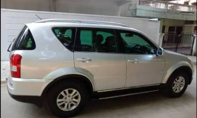 https://images10.gaadi.com/usedgaadi-sellcar/UsedCar/7b7ef902-b747-40a6-89d1-b72a2f677dd9/54e3d065-346b-43ea-b32a-aa5445a2f987.jpg?imwidth=6401