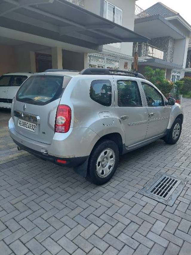 https://images10.gaadi.com/usedgaadi-sellcar/UsedCar/7b8c2843-fafc-4865-902e-cfdfe882e3dd/a7cb7881-d455-48f8-a6eb-f86595715a8a.jpg?imwidth=6401