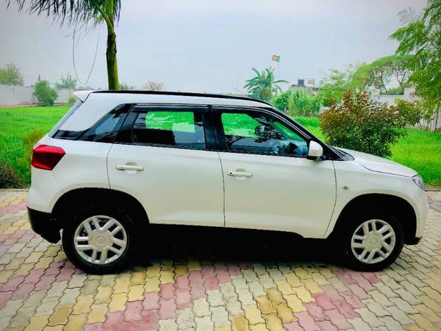 https://images10.gaadi.com/usedgaadi-sellcar/UsedCar/7c39007e-2ff9-4bc6-8778-82d56836228b/80ad2ff0-9ba1-4e4c-a2f6-a9c27aeaec9b.jpg?imwidth=6401