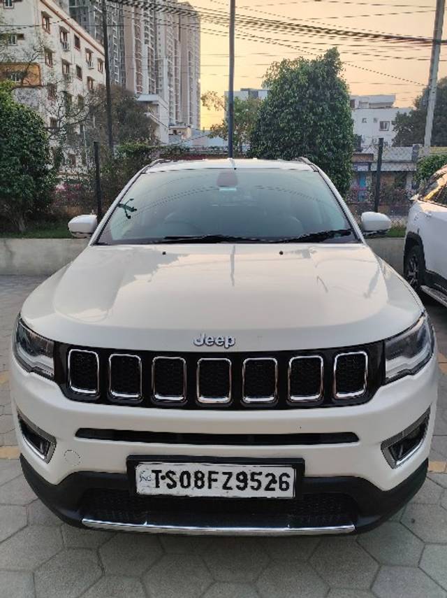 https://images10.gaadi.com/usedgaadi-sellcar/UsedCar/7c453834-3979-47b4-8093-273da99e54ad/b2e808c9-cb97-444d-83ac-e6ae7fc13cdd.jpeg?imwidth=6402