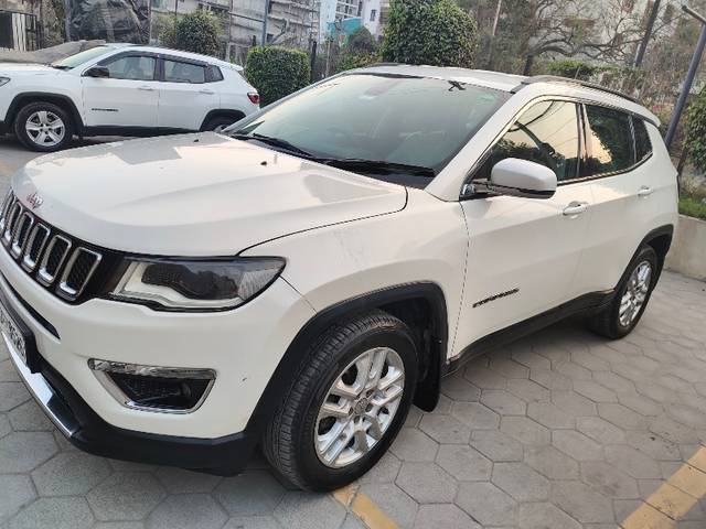 https://images10.gaadi.com/usedgaadi-sellcar/UsedCar/7c453834-3979-47b4-8093-273da99e54ad/fe6a3634-5e13-4814-932b-0c20132ec65b.jpeg?imwidth=6400