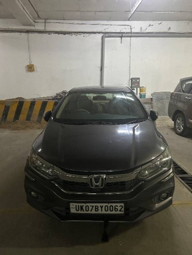 https://images10.gaadi.com/usedgaadi-sellcar/UsedCar/7c8a1abb-01ee-489c-af9c-9fc82995d9b1/4415857e-3dc3-4193-97c2-06a6f92b7878.jpeg?imwidth=6402