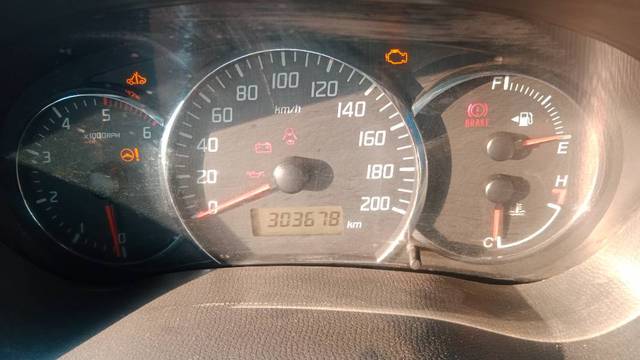 https://images10.gaadi.com/usedgaadi-sellcar/UsedCar/7ca7f116-6b88-4350-bba2-79dce73f8ec0/368b2ec8-9633-4043-9208-5cd9de7cb9a3.jpg?imwidth=6402
