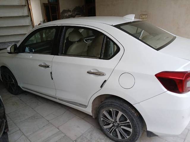 https://images10.gaadi.com/usedgaadi-sellcar/UsedCar/7cfd6a1c-b1ea-45ce-b7d8-2d40a0fde9ec/1ba21fa5-7714-4c2f-8608-6230886c61cd.jpg?imwidth=6401