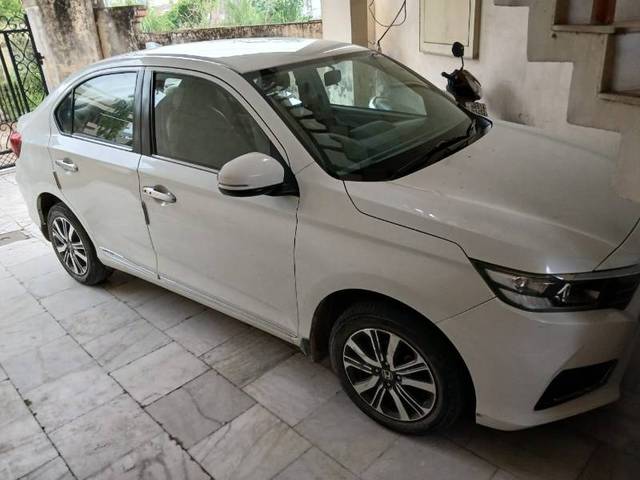 https://images10.gaadi.com/usedgaadi-sellcar/UsedCar/7cfd6a1c-b1ea-45ce-b7d8-2d40a0fde9ec/6c312fc4-a51f-4d1d-83fc-b51e4c6688c4.jpg?imwidth=6400