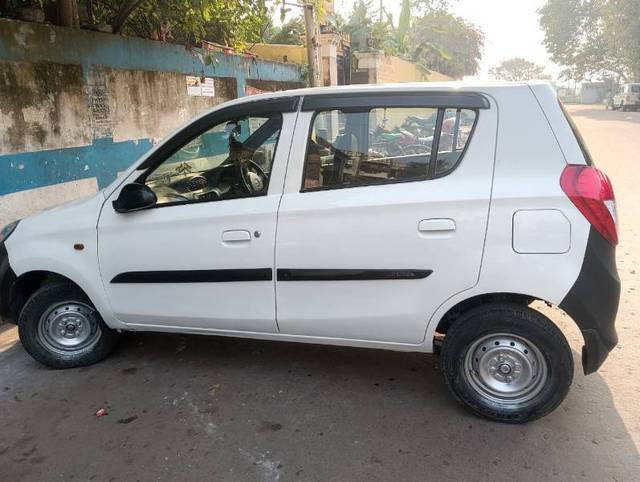 https://images10.gaadi.com/usedgaadi-sellcar/UsedCar/7d2e303a-f12c-4f14-870c-846e25bf2667/473107e4-7759-4ad8-9987-a974b4296d4f.jpg?imwidth=6400