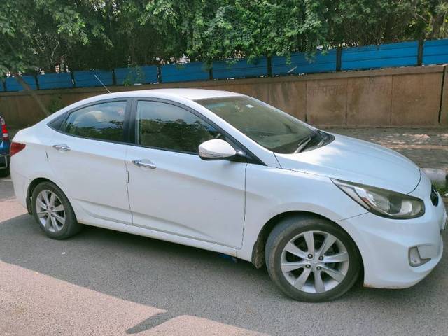 https://images10.gaadi.com/usedgaadi-sellcar/UsedCar/7d46afd6-d169-43b0-b8b1-82fee149d52b/0d89c27c-cd89-4f9b-a7c4-edcbf61879b2.jpg?imwidth=6400