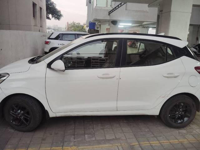 https://images10.gaadi.com/usedgaadi-sellcar/UsedCar/7d79e8d0-31fa-44ef-8365-d1a251d2a730/be8cbc1f-5861-4926-81e6-a8a24357d28a.jpg?imwidth=6400