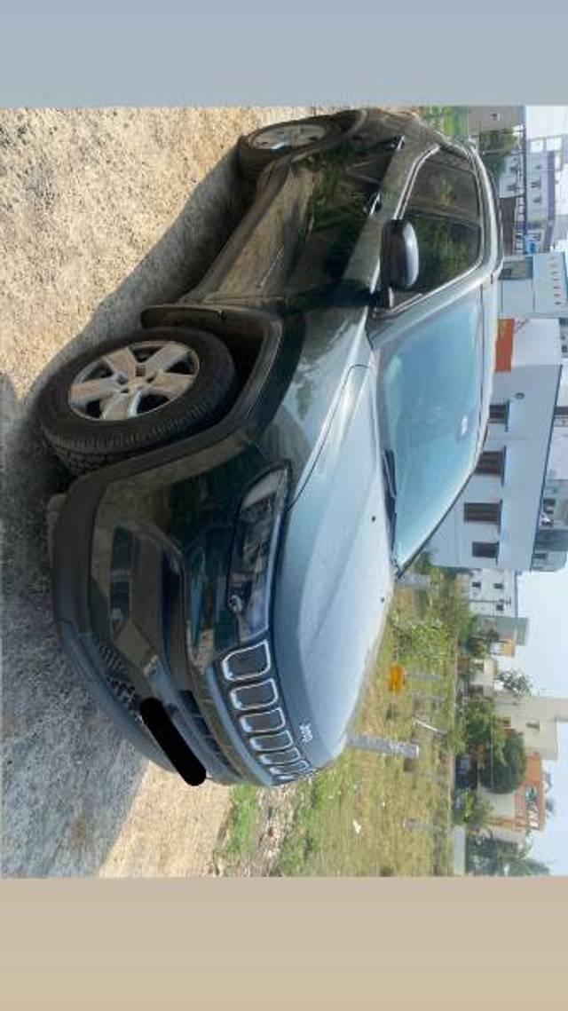 https://images10.gaadi.com/usedgaadi-sellcar/UsedCar/7d7d8797-b6f0-4173-8621-5ad8e152a4ef/0c598261-2cbd-4786-945e-fc7c5a7224f3.jpeg?imwidth=6402