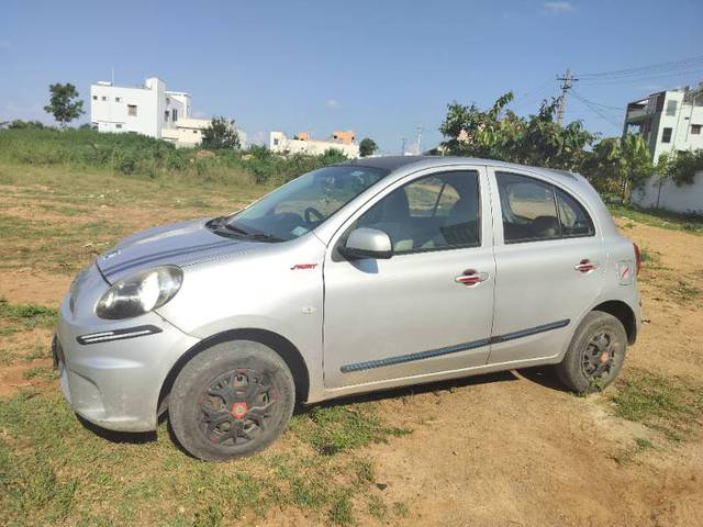 https://images10.gaadi.com/usedgaadi-sellcar/UsedCar/7d849e69-b48a-4e5e-8be5-d7aee53d7346/5ea53dd7-38f8-4d01-9edc-1c2fefb7e691.jpg?imwidth=6400