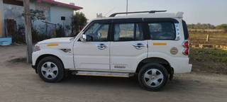 Mahindra Scorpio 2014-2022 Mahindra Scorpio S5