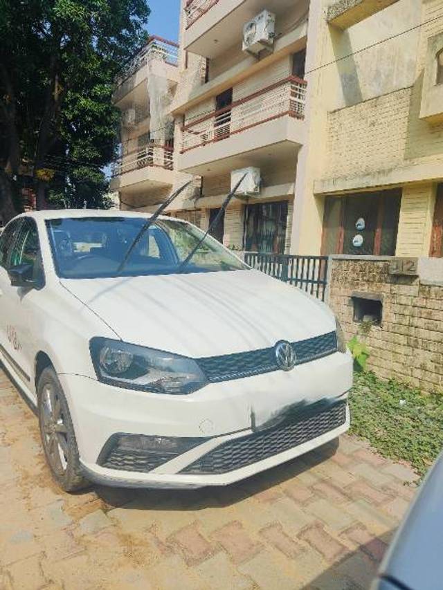 https://images10.gaadi.com/usedgaadi-sellcar/UsedCar/7def182b-18b7-4fa3-a86c-870705d1a502/c394d6ed-4bd4-401d-9e15-505b8620270b.jpg?imwidth=6400