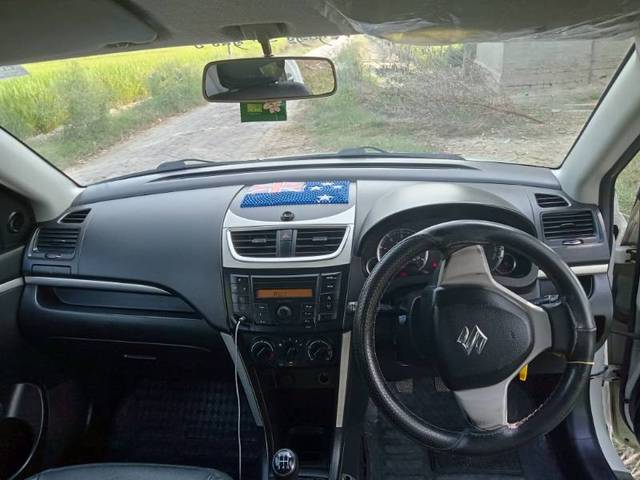 https://images10.gaadi.com/usedgaadi-sellcar/UsedCar/7df126b2-b02f-4b81-8028-96e58e695ee7/fd3d07cf-b7aa-42df-9d41-2ee44332792e.jpg?imwidth=6402