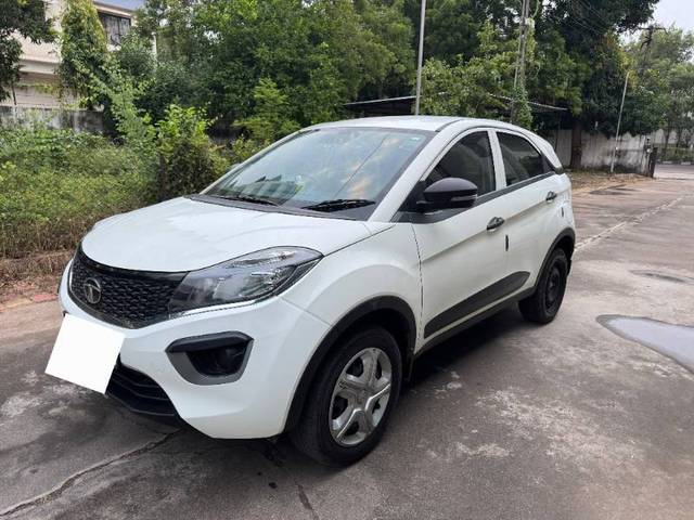 https://images10.gaadi.com/usedgaadi-sellcar/UsedCar/7e222906-5d93-4f1f-8ca6-5da3f7e21651/83ce9596-e315-48c6-816a-b5cc64c0ee85.jpg?imwidth=6400