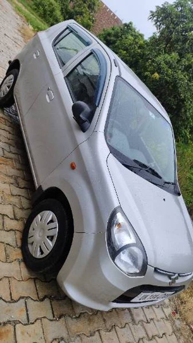 https://images10.gaadi.com/usedgaadi-sellcar/UsedCar/7e616612-c44d-4b2b-9579-aa768853e6b2/1acdc7f6-3079-426d-bbf3-0d91db662d5d.jpg?imwidth=6400