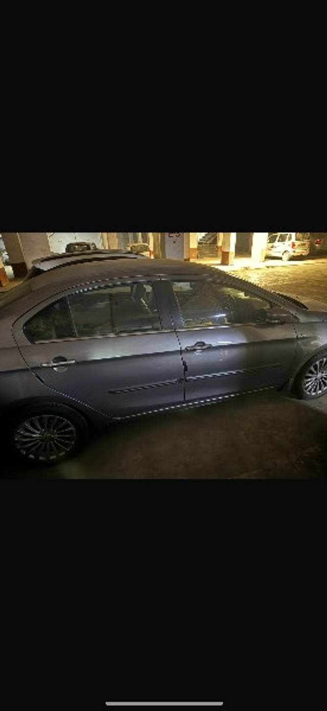 https://images10.gaadi.com/usedgaadi-sellcar/UsedCar/7e7e02f3-36aa-4798-bef4-1b26c055147e/9e00f2fb-1940-4625-88d1-8f6d02c8c3d9.png?imwidth=6402