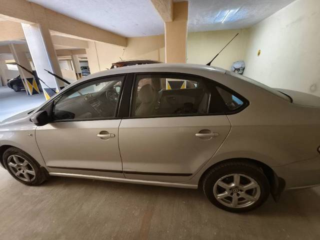 https://images10.gaadi.com/usedgaadi-sellcar/UsedCar/7e87a77e-478b-4fca-9b64-622d639c38cc/c6d8aa60-fd3c-453f-93d1-436c35349aac.jpg?imwidth=6402