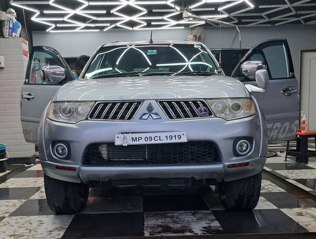 https://images10.gaadi.com/usedgaadi-sellcar/UsedCar/80473a9a-6a0e-4c2e-aff9-3aa9941fecde/358c3f0a-288f-4539-a539-ad74e259e8d5.jpg?imwidth=6400