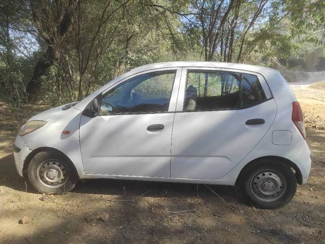 https://images10.gaadi.com/usedgaadi-sellcar/UsedCar/804d03ee-b73d-4845-87f4-0dd888663a3b/7d3b45f4-917e-4add-9f92-0add3b2c500d.jpg?imwidth=6402