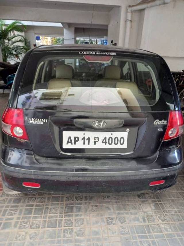https://images10.gaadi.com/usedgaadi-sellcar/UsedCar/80bd72a7-f5d3-4227-8738-e3456d8851be/8dceeb5e-7db8-4b7b-a92e-e12a1e1819fc.jpg?imwidth=6402