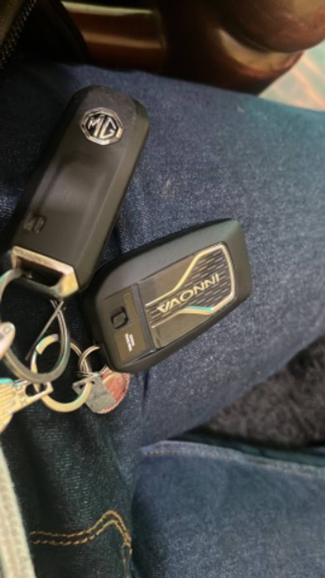 https://images10.gaadi.com/usedgaadi-sellcar/UsedCar/80e72337-b8be-4990-9714-68802e2854a0/0d78f0ad-114c-4ee1-91dc-1b87479c4a23.jpeg?imwidth=6401