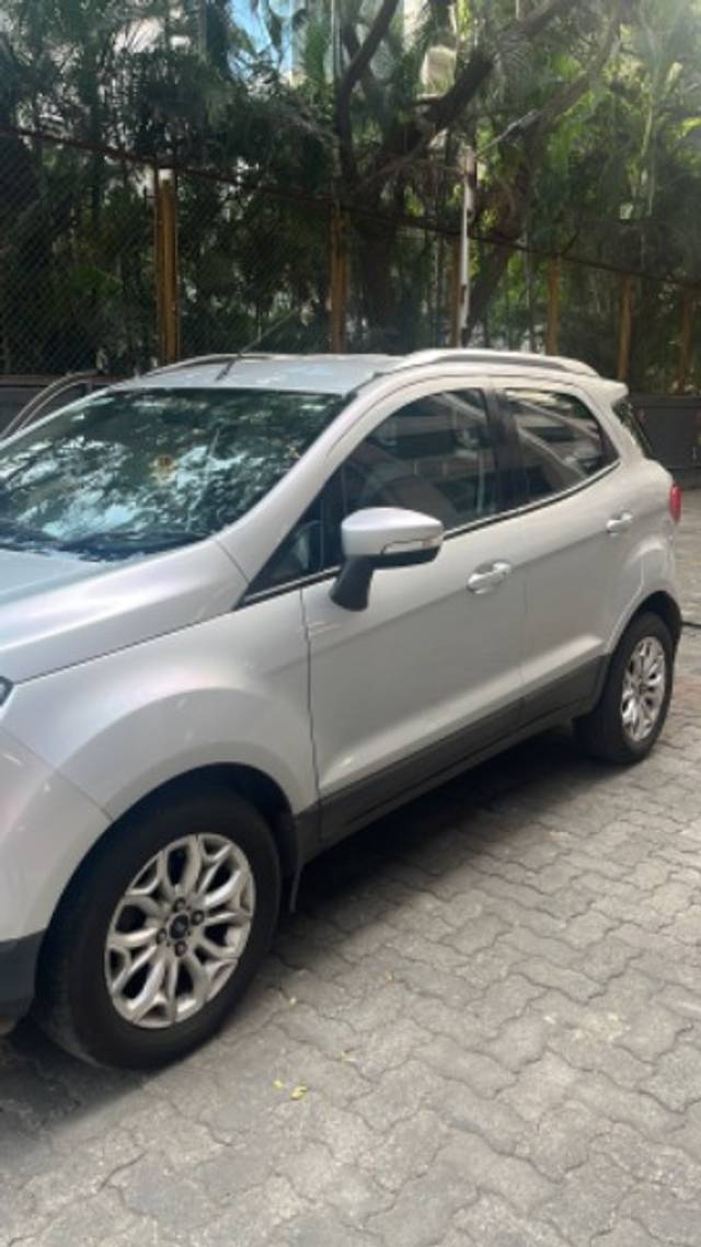 https://images10.gaadi.com/usedgaadi-sellcar/UsedCar/80ff647d-db03-4a6c-8890-bb313d5fee2e/54cd735b-2340-4011-a392-4c925581afca.jpeg?imwidth=6400
