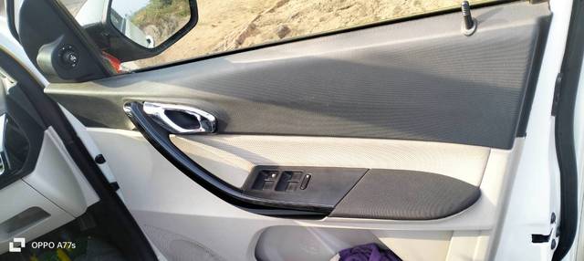 https://images10.gaadi.com/usedgaadi-sellcar/UsedCar/8113ea6a-9e54-4e73-8dce-600d6482bc58/ce774ead-c592-4fb3-82b3-afe8e72707c6.jpg?imwidth=6402