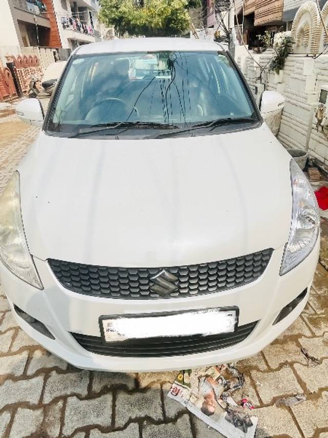 https://images10.gaadi.com/usedgaadi-sellcar/UsedCar/8153bc23-048f-4b99-bcdc-1cf14b96cc71/a6068e5c-8f4d-44d8-bc11-5e2fdec739e0.jpeg?imwidth=6400