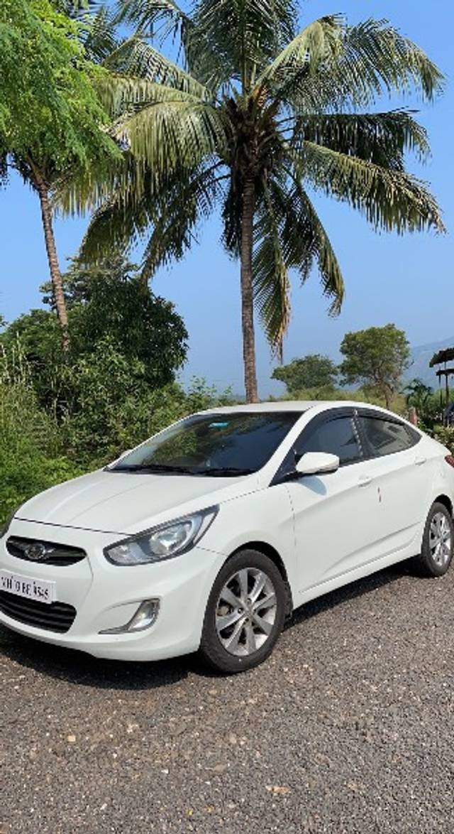 https://images10.gaadi.com/usedgaadi-sellcar/UsedCar/8155a1be-84c8-4c06-ae01-a7c17e852b41/5858dd74-ac2c-44c7-ad0e-e54faa30c746.jpeg?imwidth=6400