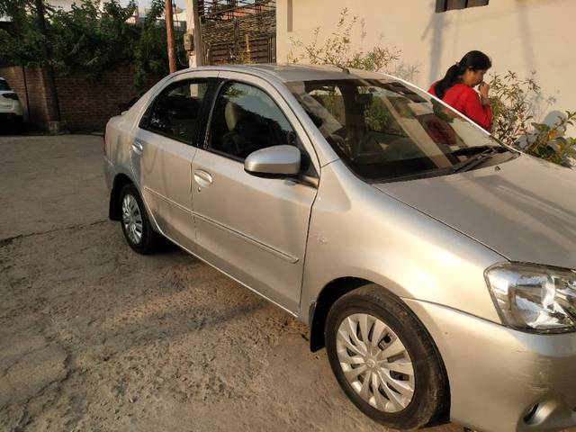 https://images10.gaadi.com/usedgaadi-sellcar/UsedCar/8163a90d-4aea-449d-82c0-439e318ac948/918bf1c6-c648-4eec-bd13-e3cb03f83c74.jpg?imwidth=6400