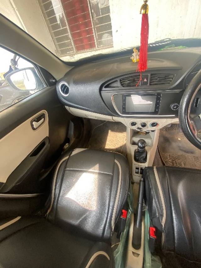 https://images10.gaadi.com/usedgaadi-sellcar/UsedCar/81762ed7-e6ce-411e-974b-373058e00432/35fb476f-6b34-4a9d-8d24-1262a9fb7afb.jpeg?imwidth=6402