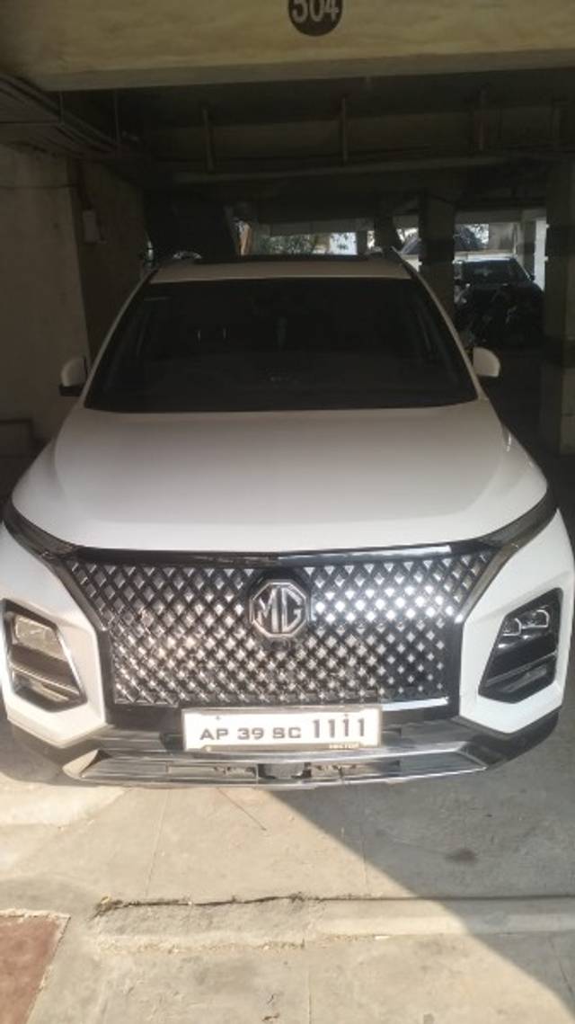 https://images10.gaadi.com/usedgaadi-sellcar/UsedCar/817ba2fe-0fd9-4d75-a65d-707c76ff718f/3fa415c0-0113-4a65-9cc4-8a8271fac06e.jpeg?imwidth=6400