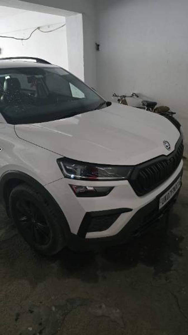 https://images10.gaadi.com/usedgaadi-sellcar/UsedCar/819f9f76-7b8d-46ba-842c-82bda0d778c0/9c7b1049-6fea-418e-99be-732ed24a85c3.jpg?imwidth=6400