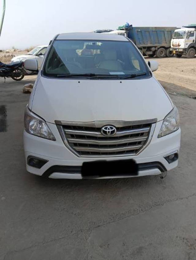 https://images10.gaadi.com/usedgaadi-sellcar/UsedCar/81ee5895-8dac-477f-85e1-daa3bf5e9dd5/148b86c3-99d9-480b-9ded-3e106dac7ab3.jpg?imwidth=6400