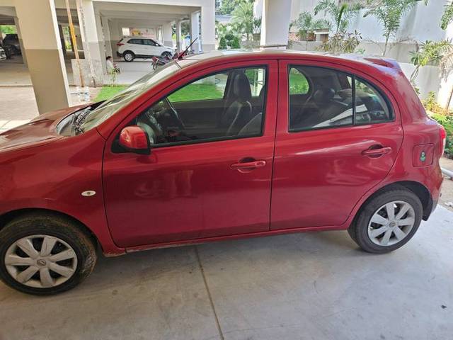 https://images10.gaadi.com/usedgaadi-sellcar/UsedCar/821375e1-93bc-4687-a155-3200c0afac68/b12a7e02-6c2e-4bd1-8a9a-55f9014816c6.jpg?imwidth=6402