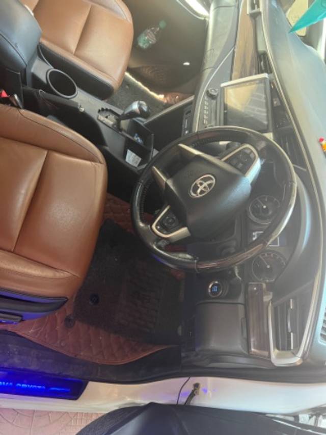 https://images10.gaadi.com/usedgaadi-sellcar/UsedCar/8260caef-2184-42d8-a4f4-01058c77df0e/35839ec4-a7e1-41f6-acd5-05ff512e758c.jpeg?imwidth=6401