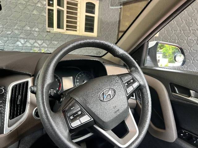 https://images10.gaadi.com/usedgaadi-sellcar/UsedCar/82708f7b-73d1-4e42-9d14-56b568ffe573/6ef7a240-c3f7-4f83-8e5d-7c4a78142e44.jpeg?imwidth=6401