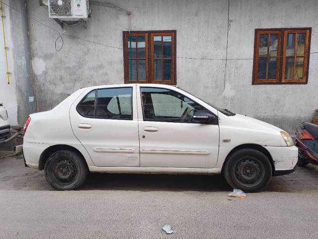 https://images10.gaadi.com/usedgaadi-sellcar/UsedCar/827f19f9-5e26-441b-9147-bab98b3658cf/9638c1b3-3aaf-4925-a36c-176ded485b2f.jpg?imwidth=6401