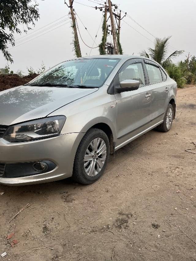 https://images10.gaadi.com/usedgaadi-sellcar/UsedCar/829a0333-0d72-493d-a63c-2acc6c8baf31/bbd2353c-126c-4599-a965-44e293d29285.jpg?imwidth=6400