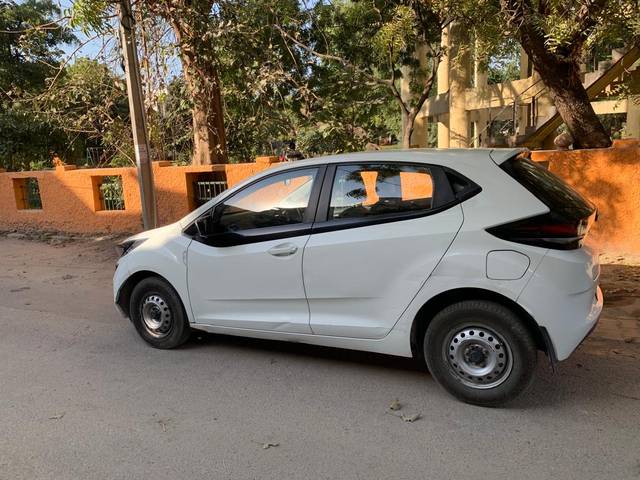 https://images10.gaadi.com/usedgaadi-sellcar/UsedCar/830ad3e0-d7f7-4e23-9ed1-95addcbf4424/19ea065b-9727-4bf3-bde7-8805e87f2a64.jpeg?imwidth=6402