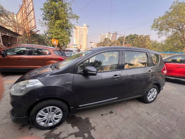 https://images10.gaadi.com/usedgaadi-sellcar/UsedCar/831ba355-3ea7-483f-a259-71ee2a2edb56/05ac1382-a1db-4c6e-8fdb-31a709fc71db.jpeg?imwidth=6402