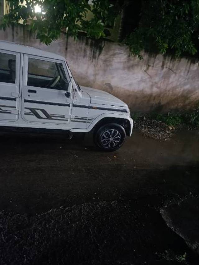 https://images10.gaadi.com/usedgaadi-sellcar/UsedCar/839a3e33-819a-4a72-9e60-3eccae239718/38895bc6-02fc-42e9-8f9c-41fff02f57b4.jpg?imwidth=6402