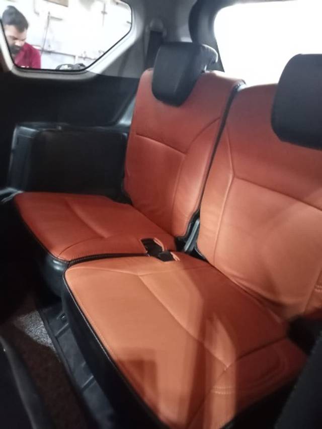 https://images10.gaadi.com/usedgaadi-sellcar/UsedCar/83af79d8-bb85-409e-b6ce-db1c020a49c6/cd01db29-4733-48ae-94ba-a2bbce886411.jpg?imwidth=6400