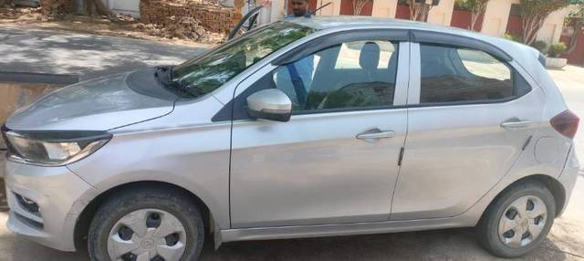 https://images10.gaadi.com/usedgaadi-sellcar/UsedCar/83afe72e-8f69-4d06-acd0-b3f0d8f92dfd/c1324dc8-1ae3-4e04-ac9d-1d8bf43a7802.jpg?imwidth=6400